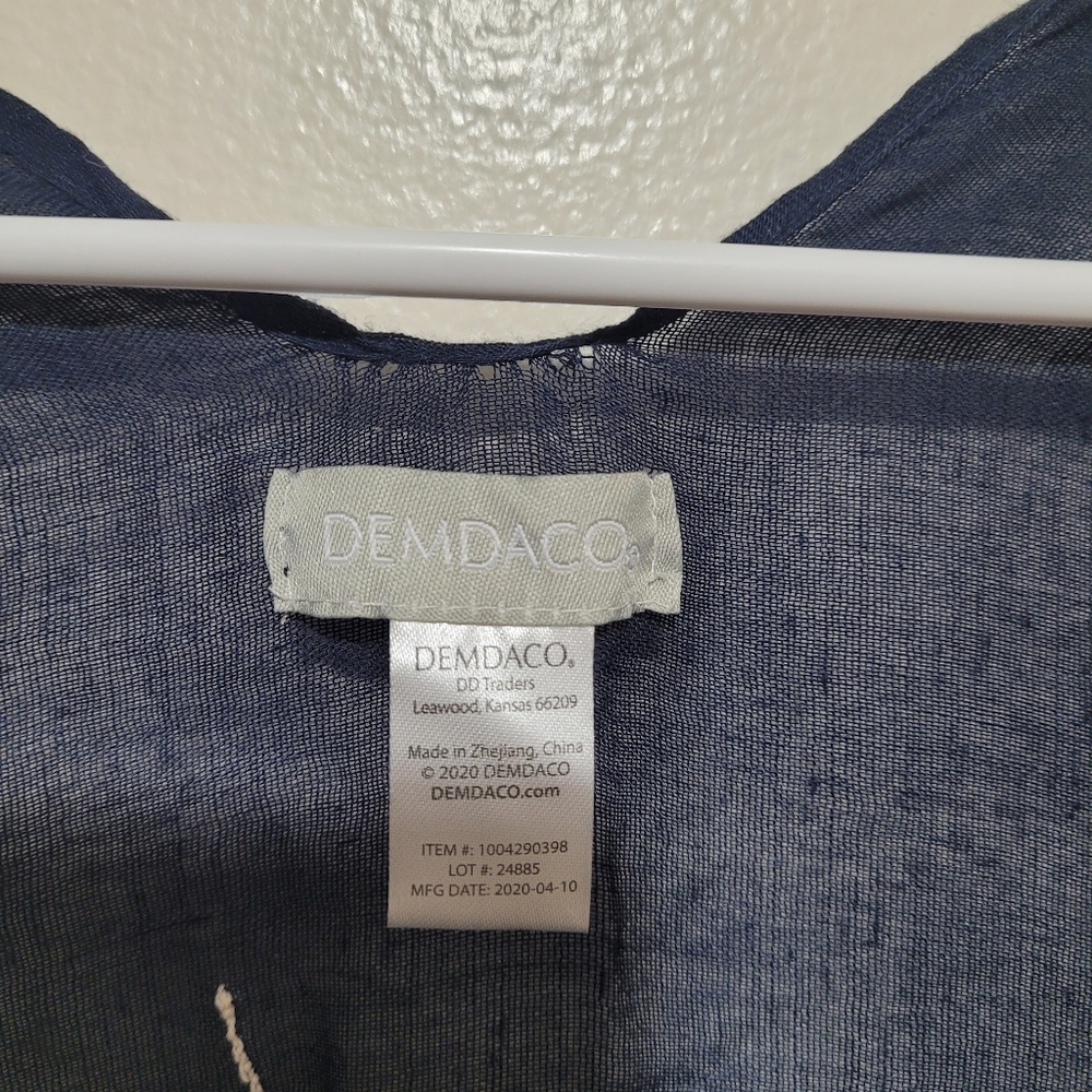 Demdaco Floral Embroidered‎ Navy Coverup - Picture 3 of 5